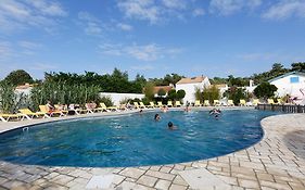 Camping St Tro'Park **** - Maeva